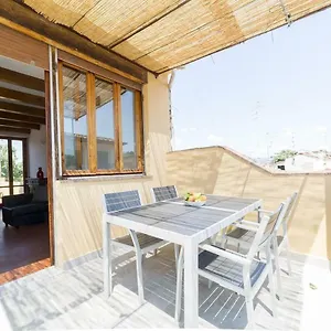 Hill's View Terrace Apartment